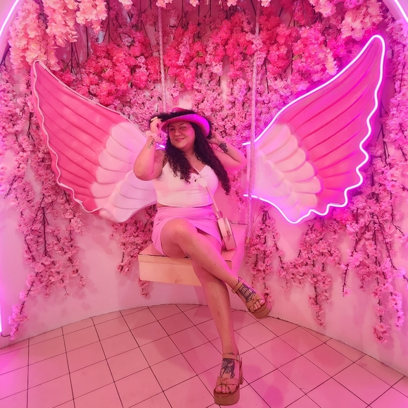 Meet your Posher, Crystal - Picture 4 of 10